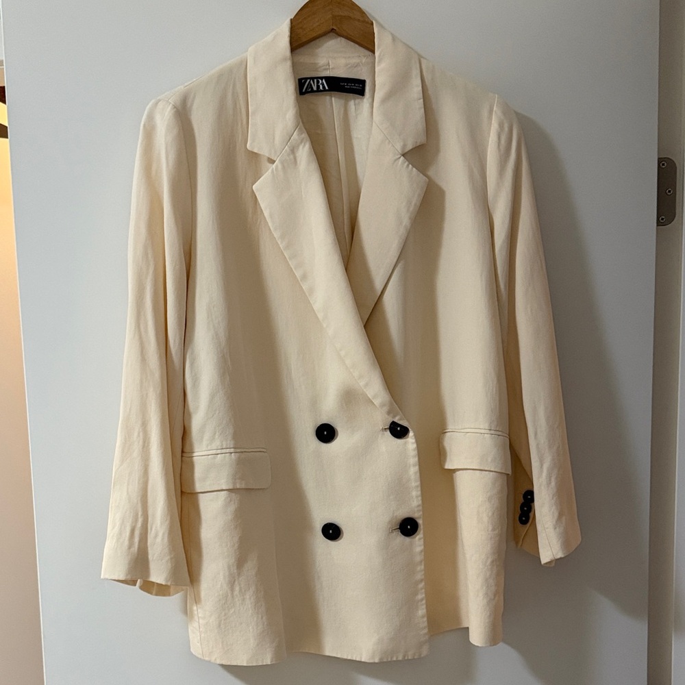 Cream linen blazer